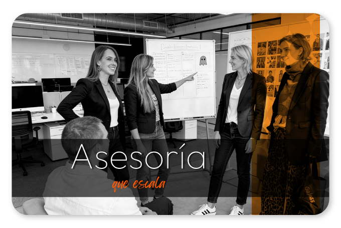 Sesión de consultoría estratégica para dueños de negocios y planes de crecimiento empresarial.